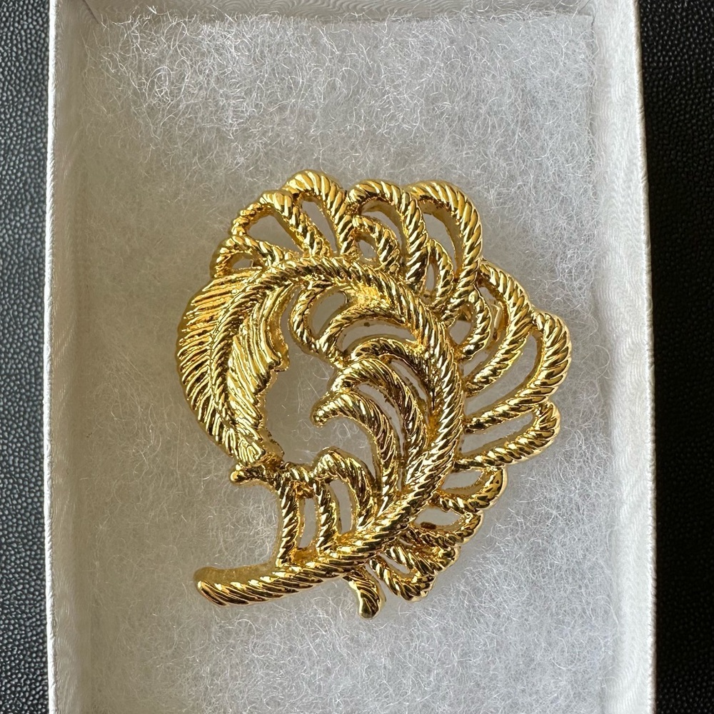 Gold plated pin